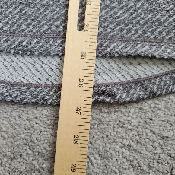 Lululemon Shirt Womens 6 Gray Pullover 1/4 Zip Gym Training Running - Picture 13 of 13